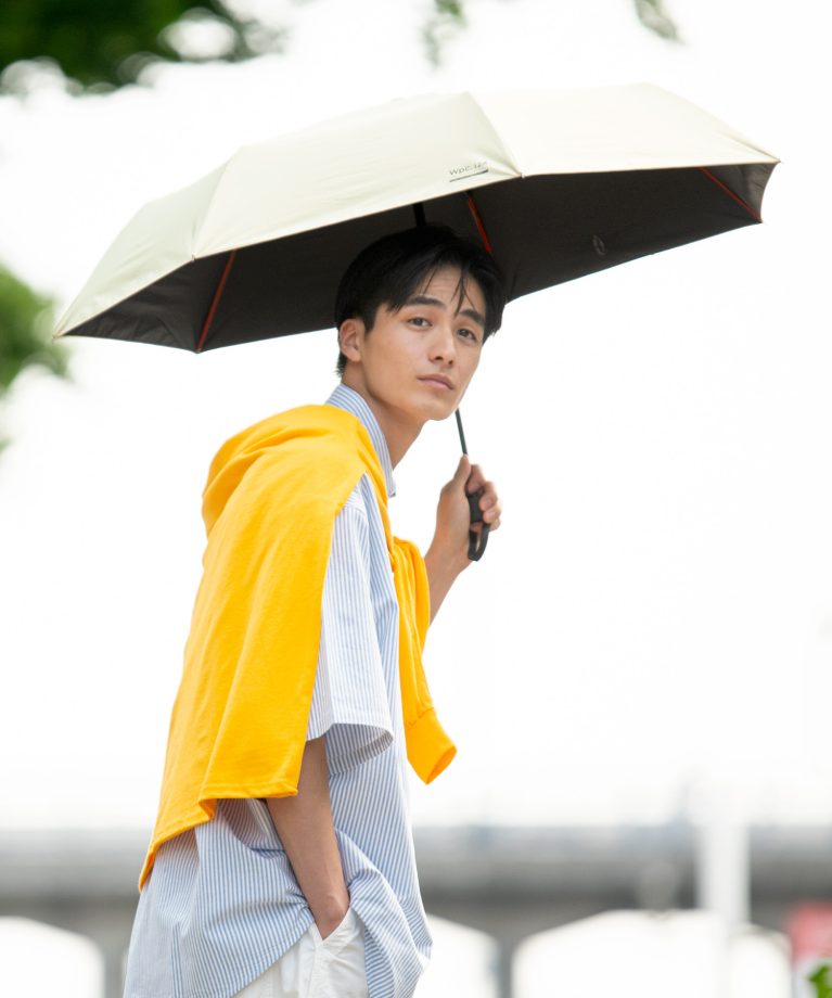 岩本大樹 | DAIKI IWAMOTO for Wpc. IZA「全ての男性に日傘を持つ習慣を」