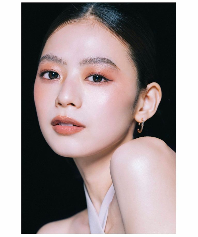 松木育未 | IKUMI MATSUKI for VOCE web TOM FORD eye color quad 40A GOLDEN HOUR × REI FUKUOKA