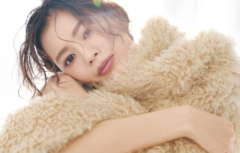 松木育未 | IKUMI MATSUKI for biteki magazine 2025 January 「美的1月号下半期ベストコスメ」