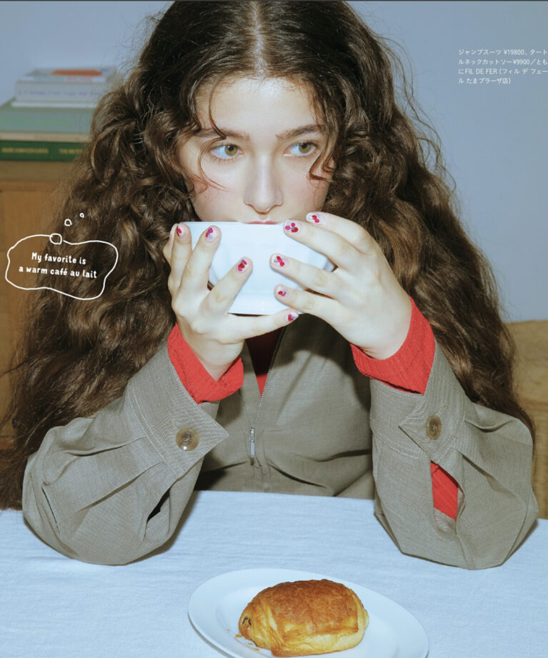 ANIKA for FUDGE MAGAZINE 2025 september “Beautiful Autumn Scene”