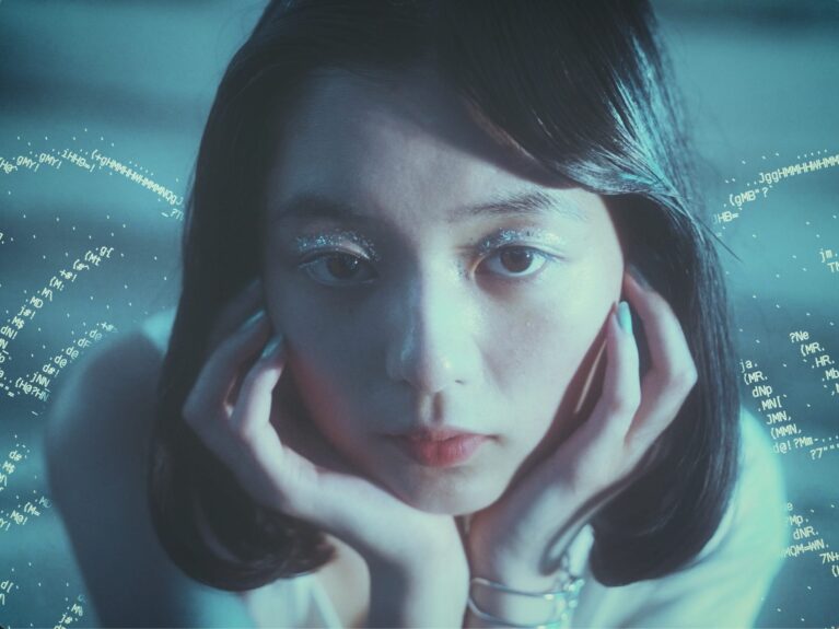 鈴木杏子 | KYOKO SUZUKI for roi bob – “POOL” MV