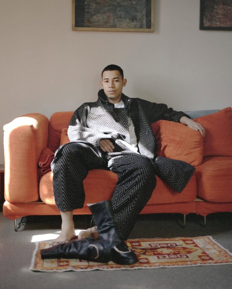 RIKU IWAMOTOのBOOK